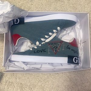 Guess Pathin Lace-Up Sneakers